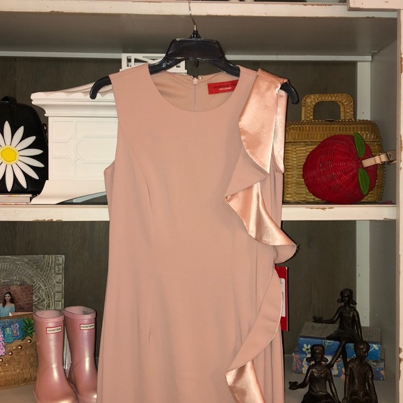 Carmen Marc Valvo Infusion Ruffle Gown SZ 6 - Picture 6 of 7